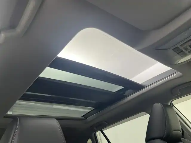 トヨタ ＲＡＶ４ G Zパッケージ 茨城県 2019(令1)年 1.8万km ホワイトパールクリスタルシャイン 純正ナビ/Bluetooth/フルセグ/radio/CD/DVD//バックカメラ/サンルーフ(OP)/TRDエアロ/F/S/Ru/トヨタセーフティーセンス/・プリクラッシュセーフティー/・レーントレーシングアシスト/・レーダークルーズコントロール/・オートマチックハイビーム/・ロードサインアシスト/ドラレコ/ブラインドスポットモニター/ETC/D席パワーシート/D+N席シートヒーター/デジタルインナーミラー/LEDヘッドライト