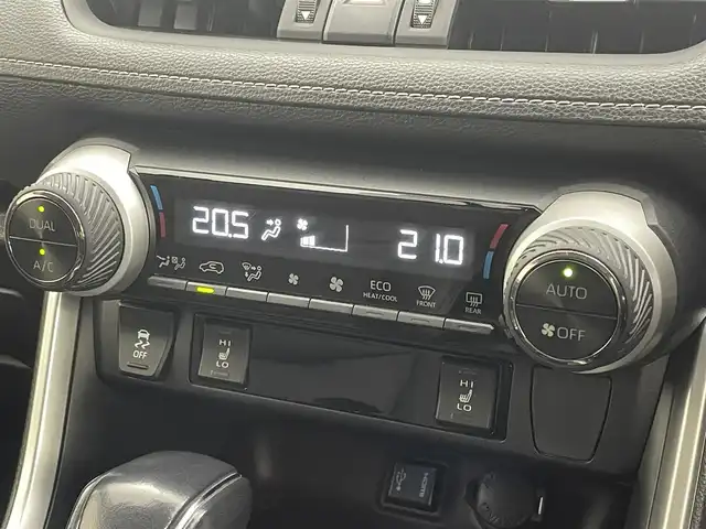 トヨタ ＲＡＶ４ G Zパッケージ 茨城県 2019(令1)年 1.8万km ホワイトパールクリスタルシャイン 純正ナビ/Bluetooth/フルセグ/radio/CD/DVD//バックカメラ/サンルーフ(OP)/TRDエアロ/F/S/Ru/トヨタセーフティーセンス/・プリクラッシュセーフティー/・レーントレーシングアシスト/・レーダークルーズコントロール/・オートマチックハイビーム/・ロードサインアシスト/ドラレコ/ブラインドスポットモニター/ETC/D席パワーシート/D+N席シートヒーター/デジタルインナーミラー/LEDヘッドライト