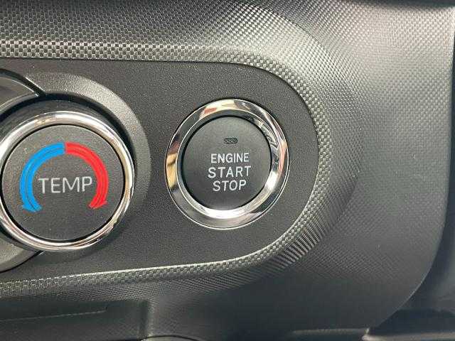 トヨタ ライズ Z 岩手県 2025(令7)年 0.1千km シャイニングホワイトパール LEDヘッドライト/フォグ/ワイパーデアイサー/Rフォグ/スマートアシスト/レーンキープアシスト/レーダークルーズコントロール/ステアリングスイッチ/純正ディスプレイオーディオ/BT/フルセグ/ラジオ/HDMI/前席シートヒーター/オートブレーキホールド