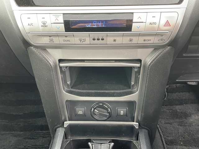 トヨタ ランドクルーザー プラド TX 岩手県 2020(令2)年 6.1万km ホワイトパールクリスタルシャイン サンルーフ　純正ナビ　Ｂｌｕｅｔｏｏｔｈ　バックカメラ　ＤＶＤ再生　フルセグ　ＥＴＣ　ルーフレール　ドラレコ　純正１７ＡＷ　前後コーナーセンサー　ＬＥＤオートライト　クルコン　１２Ｖソケット