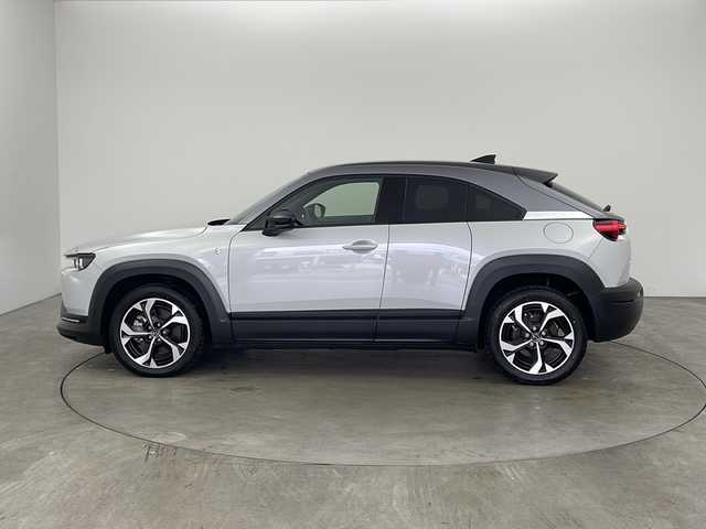 マツダ ＭＸ－３０ロータリーＥＶ ナチュラルモノトーン 兵庫県 2023(令5)年 0.6万km セラミックメタリック ・純正10.25インチセンターディスプレイ/ナビ/TV/USB/Bluetooth/スマホ連携/・360°ビューモニター/・BOSEサウンドシステム/・AC100V電源/・アクティブドライビングディスプレイ/・スマートブレーキサポート/・誤発進抑制制御/・レーンキープアシスト/・レーダークルーズコントロール/・ブラインドスポットモニタリング/・後側方接近車両検知/・ハイビームコントロールシステム/・車線逸脱警報システム/・ドライバーアテンションアラート/・ＬＥＤヘッドライト/・オートライト/・ハーフレザー/・シートヒーター/・運転席パワーシート/・ステアリングヒーター/・パドルシフト/・ステアリングスイッチ/・純正18インチアルミホイール/・アドバンストキー/・プッシュスタート
