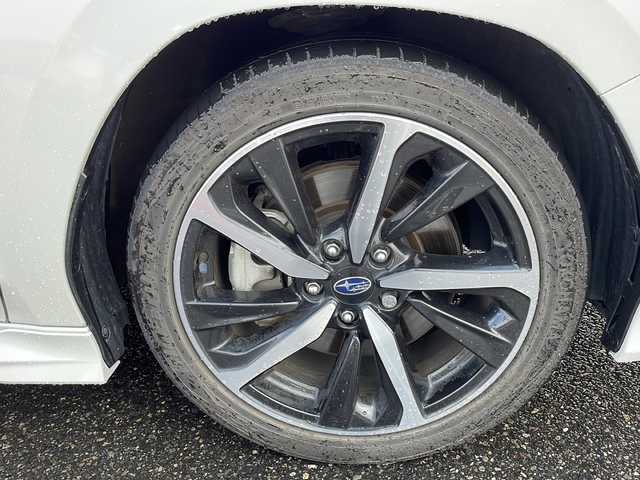 スバル レヴォーグ 1．8GT－H EX 新潟県 2021(令3)年 2.9万km クリスタルホワイトP 純正11.6インチナビ/(uetooth/USB/AppleCarPlay/AndroidAuto)/フルセグTV/アイサイトX/・プリクラッシュブレーキ/・緊急時プリクラッシュステアリング/・後退時ブレーキアシスト/・AT誤発進/誤後進抑制制御/・ツーリングアシスト/・全車速追従機能付クルーズコントロール/・車線逸脱抑制/車線逸脱警報/・ふらつき警報/・先行車発進お知らせ機能/・青信号お知らせ機能/ブラインドスポットモニター/パワーバックドア/ビルトインETC/ドライブレコーダー/D/N席シートヒーター/D/N席パワーシート/パドルシフト/LEDヘッドライト/スマートキー/スペアキー×1/純正18インチアルミホイール/保証書