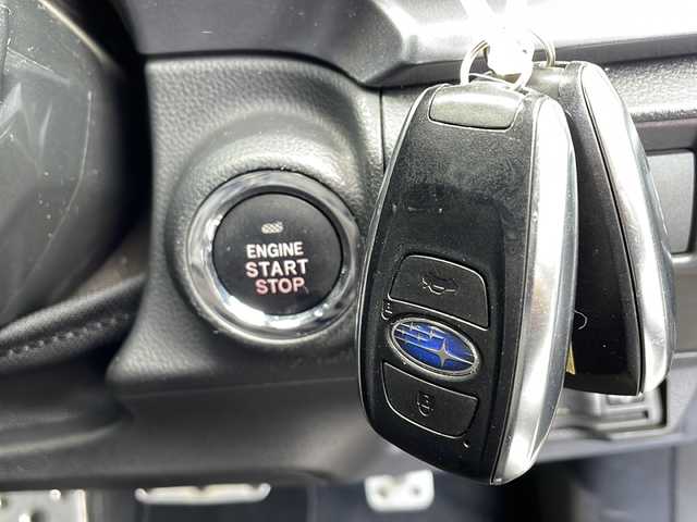 スバル レヴォーグ 1．8GT－H EX 新潟県 2021(令3)年 2.9万km クリスタルホワイトP 純正11.6インチナビ/(uetooth/USB/AppleCarPlay/AndroidAuto)/フルセグTV/アイサイトX/・プリクラッシュブレーキ/・緊急時プリクラッシュステアリング/・後退時ブレーキアシスト/・AT誤発進/誤後進抑制制御/・ツーリングアシスト/・全車速追従機能付クルーズコントロール/・車線逸脱抑制/車線逸脱警報/・ふらつき警報/・先行車発進お知らせ機能/・青信号お知らせ機能/ブラインドスポットモニター/パワーバックドア/ビルトインETC/ドライブレコーダー/D/N席シートヒーター/D/N席パワーシート/パドルシフト/LEDヘッドライト/スマートキー/スペアキー×1/純正18インチアルミホイール/保証書