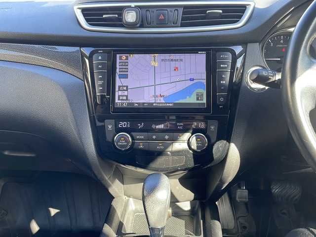 日産 エクストレイル 20X エマージェンシーブレーキ 大阪府 2015(平27)年 9.8万km チタニウムカーキ エマージェンシーブレーキ/純正ナビ/フルセグTV/純正フリップダウンモニター/純正１７インチAW/LEDヘッドライト/フォグランプ/カプロンシート/前席シートヒーター/ルーフキャリア/ウインカーミラー/コーナーセンサー/純正マット/保証書/取扱説明書/スペアキー1本