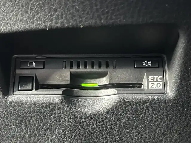 トヨタ Ｃ－ＨＲ G 群馬県 2020(令2)年 4.4万km ブラック/ホワイトパールクリスタルシャイン 2トーン モデリスタエアロ/純正ディスプレイオーディオ/　(AM/FM/TV/BT/USB)/バックカメラ/トヨタセーフティーセンス/プリクラッシュセーフティー/レーンキープアシスト/ブラインドスポットモニター/センタートレース制御機能/ふらつき検知機能/標識認識機能/AUTOハイビーム/ETC2.0/純正フロアマット/純正ドアバイザー/前席シートヒーター/ステアリングリモコン/LEDヘッドライト/LEDフォグライト/足元イルミネーションランプ/取扱説明書/保証書/エンジンスターター