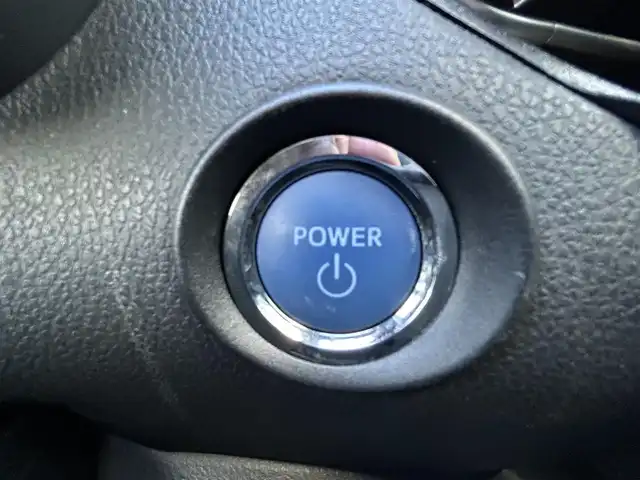 トヨタ Ｃ－ＨＲ G 群馬県 2020(令2)年 4.4万km ブラック/ホワイトパールクリスタルシャイン 2トーン モデリスタエアロ/純正ディスプレイオーディオ/　(AM/FM/TV/BT/USB)/バックカメラ/トヨタセーフティーセンス/プリクラッシュセーフティー/レーンキープアシスト/ブラインドスポットモニター/センタートレース制御機能/ふらつき検知機能/標識認識機能/AUTOハイビーム/ETC2.0/純正フロアマット/純正ドアバイザー/前席シートヒーター/ステアリングリモコン/LEDヘッドライト/LEDフォグライト/足元イルミネーションランプ/取扱説明書/保証書/エンジンスターター