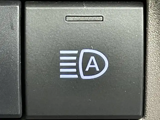 トヨタ ヤリス ハイブリッド G 道央・札幌 2020(令2)年 3.9万km ブラック/アイスピンクメタリック ・ワンオーナー/・４WD/・寒冷地仕様/・純正ディスプレイオーディオ（コネクティッドナビ）/　Miracast/Bluetooth/USB/・バックカメラ/・ビルトインETC/・AC100V/1500W/・トヨタセーフティセンス/　LTA/PCS/PKSB/RSA/　先行車発進告知/後退速度抑制/　クリアランスソナー/・レーダークルーズコントロール/・横滑り防止装置/・EVモード/DRIVEモード/・SOSコール/・オートマチックハイビーム/・オートライト/・LEDヘッドライト/・ヘッドランプレベライザー/・ミラーウィンカー/・オートリトラクタブルミラー/・ミラーヒーター/・純正フロアマット/・プッシュスタート/・スマートキー/・スペアキー/・取/保/・AW付夏タイヤ積込