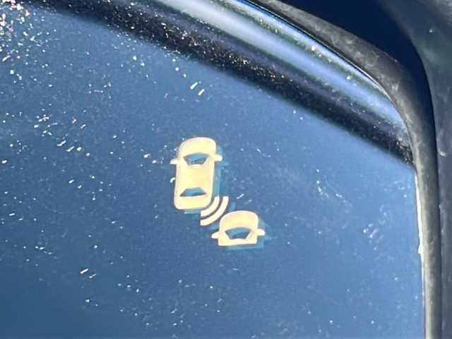 ホンダ ヴェゼル ハイブリッド e:HEV Z PLaYパッケージ 京都府 2024(令6)年 2.4万km クリスタルブラックパール 純正９型インチナビ　/ホンダセンシング　/全方位カメラ　/ガラスルーフ　/クリアランスソナー　/ＥＴＣ２．０　/４ＷＤ　/ブラインドスポットモニター　/禁煙車　/電動ドアリアゲート　/ＬＥＤヘッドライト　/パドルシフト