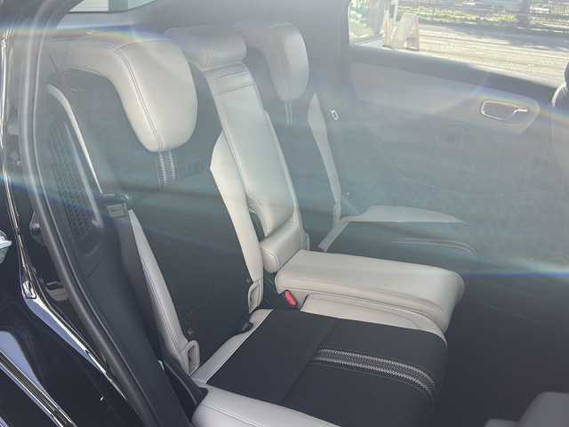 ホンダ ヴェゼル ハイブリッド e:HEV Z PLaYパッケージ 京都府 2024(令6)年 2.4万km クリスタルブラックパール 純正９型インチナビ　/ホンダセンシング　/全方位カメラ　/ガラスルーフ　/クリアランスソナー　/ＥＴＣ２．０　/４ＷＤ　/ブラインドスポットモニター　/禁煙車　/電動ドアリアゲート　/ＬＥＤヘッドライト　/パドルシフト