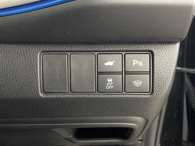 ホンダ ヴェゼル ハイブリッド e:HEV Z PLaYパッケージ 秋田県 2024(令6)年 2.4万km クリスタルブラックパール 4WD/ガラスルーフ/ホンダセンシング/純正メモリナビ/Bluetooth/アラウンドビューモニター　/クリアランスソナー/ブラインドスポットモニター/パワーバックドア/LEDオートライト/革巻きステアリング/ステアリングスイッチ/ダウンヒルアシスト/スマートキー/ETC2.0