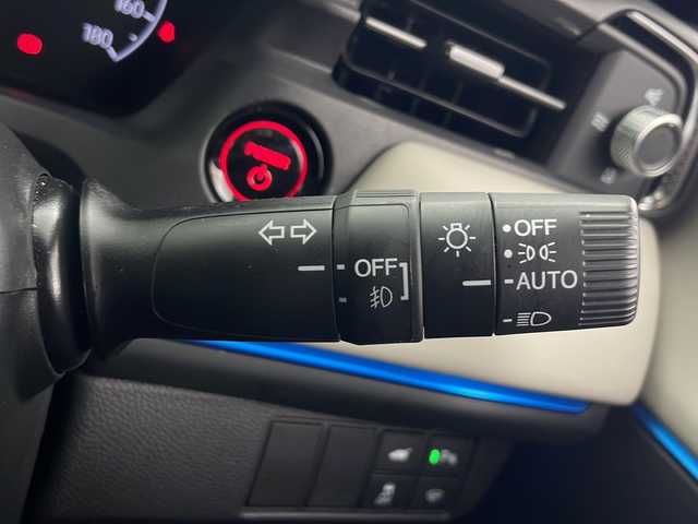 ホンダ ヴェゼル ハイブリッド e:HEV Z PLaYパッケージ 秋田県 2024(令6)年 2.4万km クリスタルブラックパール 4WD/ガラスルーフ/ホンダセンシング/純正メモリナビ/Bluetooth/アラウンドビューモニター　/クリアランスソナー/ブラインドスポットモニター/パワーバックドア/LEDオートライト/革巻きステアリング/ステアリングスイッチ/ダウンヒルアシスト/スマートキー/ETC2.0