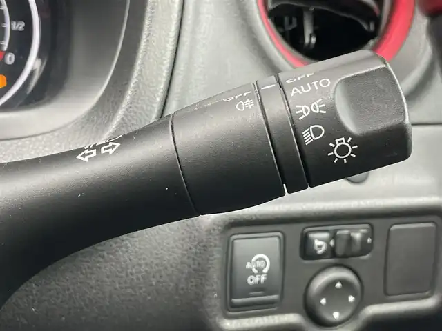 日産 ノート ニスモ 千葉県 2015(平27)年 3万km ダークメタルグレー フルエアロ/純正７インチナビ/Bluetooth/フルセグTV/DVD再生/スーパーチャージャー/LEDヘッドライト/純正フロアマット/ETC/スマートキー