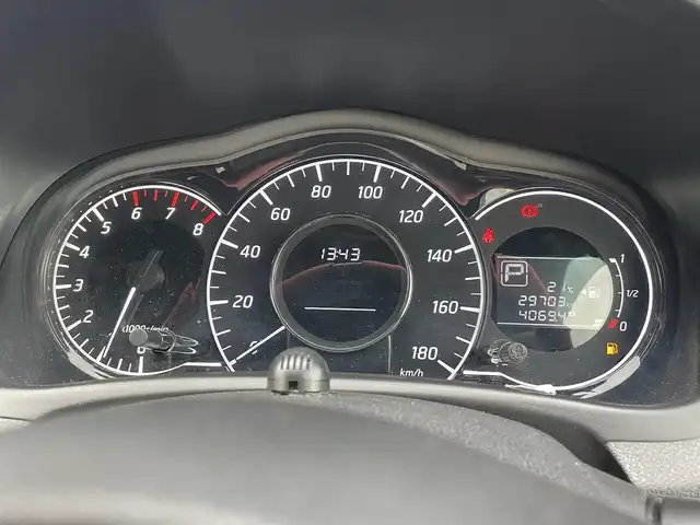 日産 ノート ニスモ 千葉県 2015(平27)年 3万km ダークメタルグレー フルエアロ/純正７インチナビ/Bluetooth/フルセグTV/DVD再生/スーパーチャージャー/LEDヘッドライト/純正フロアマット/ETC/スマートキー