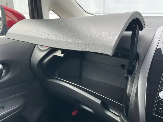 日産 ノート ニスモ 千葉県 2015(平27)年 3万km ダークメタルグレー フルエアロ/純正７インチナビ/Bluetooth/フルセグTV/DVD再生/スーパーチャージャー/LEDヘッドライト/純正フロアマット/ETC/スマートキー