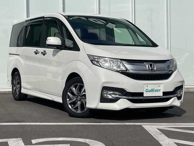 ホンダ ステップワゴン スパーダ アドバンスパッケージ α 神奈川県 2016(平28)年 6.7万km ホワイトオーキッドパール 純正ナビ　/バックカメラ　/Ｂｌｕｅｔｏｏｔｈ　/CD/DVD/リアモニター　/ＥＴＣ　/ワクワクゲート　/片側パワースライドドア　/クルコン　/サイドアンダーミラー　/純正フロアマット　/オートライト　/ＬＥＤヘッドライト