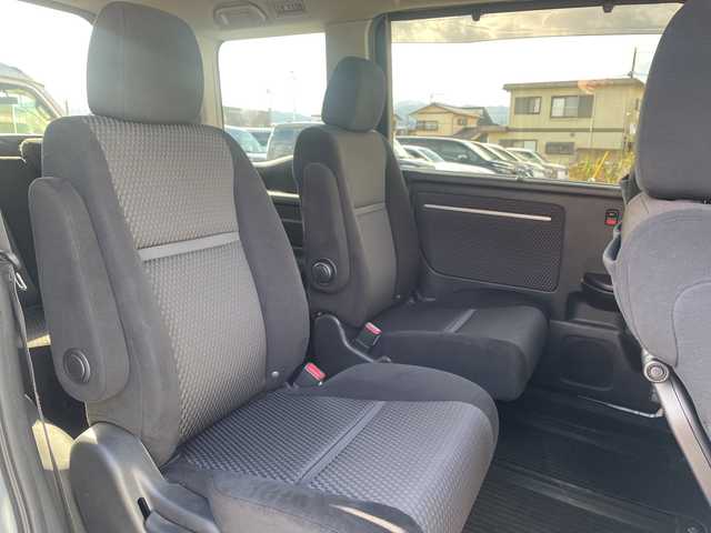 ホンダ ステップワゴン スパーダ アドバンスパッケージ α 神奈川県 2016(平28)年 6.7万km ホワイトオーキッドパール 純正ナビ　/バックカメラ　/Ｂｌｕｅｔｏｏｔｈ　/CD/DVD/リアモニター　/ＥＴＣ　/ワクワクゲート　/片側パワースライドドア　/クルコン　/サイドアンダーミラー　/純正フロアマット　/オートライト　/ＬＥＤヘッドライト