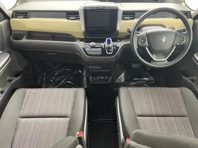 ホンダ フリード ハイブリット G ホンダセンシング 埼玉県 2017(平29)年 3.4万km プレミアムディープロッソパール 禁煙　純正ナビ　Ｂカメラ　両衝　衝突軽減　ＥＴＣ　レーダークルーズコントロール　レーンキープアシスト　純正ＬＥＤヘッドライト　ガラスヒーター　Ｂｌｕｅｔｏｏｔｈ　純正フロアマット　スマートキー