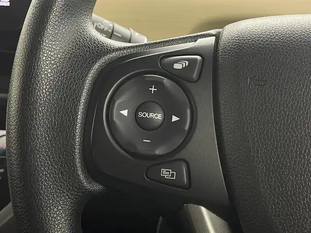 ホンダ フリード ハイブリット G ホンダセンシング 埼玉県 2017(平29)年 3.4万km プレミアムディープロッソパール 禁煙　純正ナビ　Ｂカメラ　両衝　衝突軽減　ＥＴＣ　レーダークルーズコントロール　レーンキープアシスト　純正ＬＥＤヘッドライト　ガラスヒーター　Ｂｌｕｅｔｏｏｔｈ　純正フロアマット　スマートキー