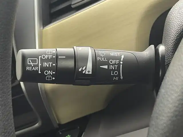 ホンダ フリード ハイブリット G ホンダセンシング 埼玉県 2017(平29)年 3.4万km プレミアムディープロッソパール 禁煙　純正ナビ　Ｂカメラ　両衝　衝突軽減　ＥＴＣ　レーダークルーズコントロール　レーンキープアシスト　純正ＬＥＤヘッドライト　ガラスヒーター　Ｂｌｕｅｔｏｏｔｈ　純正フロアマット　スマートキー