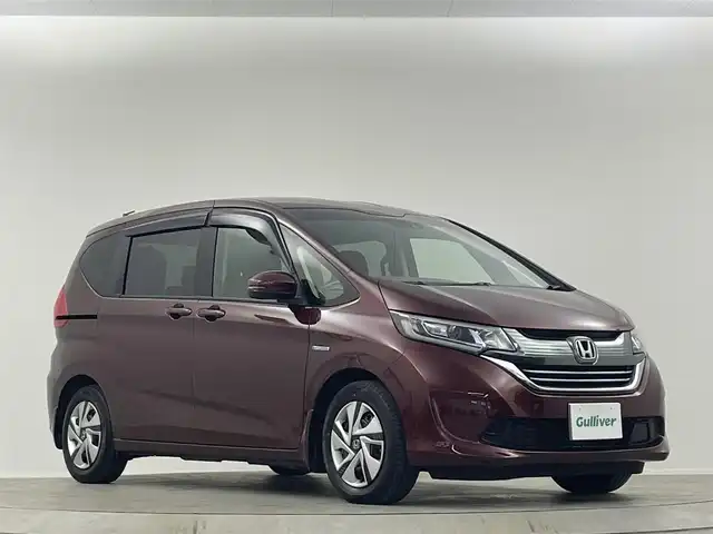 ホンダ フリード ハイブリット G ホンダセンシング 埼玉県 2017(平29)年 3.4万km プレミアムディープロッソパール 禁煙　純正ナビ　Ｂカメラ　両衝　衝突軽減　ＥＴＣ　レーダークルーズコントロール　レーンキープアシスト　純正ＬＥＤヘッドライト　ガラスヒーター　Ｂｌｕｅｔｏｏｔｈ　純正フロアマット　スマートキー