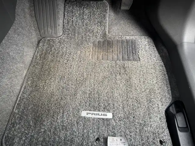 トヨタ プリウス S ツーリングセレクション 愛媛県 2011(平23)年 5.8万km アクアマイカメタリック 登録時走行距離：58069km/ディーラーOP純正ナビ/CD/DVD/BT/フルセグTV/ビルトインETC/バックカメラ/LEDヘッドライト/オートライト/フォグランプ/エンジンスタートボタン/スマートキー/ホワイトペイントアルミホイール/純正フロアマット/AAC