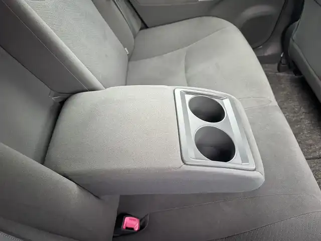 トヨタ プリウス S ツーリングセレクション 愛媛県 2011(平23)年 5.8万km アクアマイカメタリック 登録時走行距離：58069km/ディーラーOP純正ナビ/CD/DVD/BT/フルセグTV/ビルトインETC/バックカメラ/LEDヘッドライト/オートライト/フォグランプ/エンジンスタートボタン/スマートキー/ホワイトペイントアルミホイール/純正フロアマット/AAC