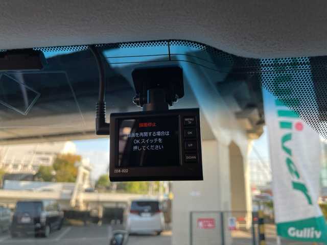 トヨタ ランドクルーザー プラド TX Lパッケージ 神奈川県 2020(令2)年 4.6万km ブラック ワンオーナー		/モデリスタフロントスポイラー/純正SDナビ【NSZT-W68T】/・DTV/SD/CD/DVD/SDREC/BT			/バックカメラ/クリアランスソナー/電動ムーンルーフ/ルーフレール/黒革シート/前席パワーシート/前席シートヒーター/エアシート/純正19インチAW	/ビルトインETC2.0/前側ドライブレコーダー/ToyotaSafetySense/・プリクラッシュセーフティ/・レーンデパーチャーアラート/・レーダークルーズコントロール/・オートマチックハイビーム	/オートライト				/純正LEDヘッドライト		/フォグランプ	/センターデフロックスイッチ/ダウンヒルコントロールスイッチ	/プッシュEgスタート/ストップ/スマートキー×2		/サイド/カーテン/ニーエアバック		/ターンランプ付電動格納ドアミラー/ドアバイザー/純正フロアマット		/取扱説明書/ナビ取扱説明書	/新車時保証書