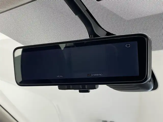 日産 セレナ e－パワー ハイウェイスター V 愛知県 2022(令4)年 1.1万km ダイヤモンドブラック 純正１０型ナビ　純正１１型後席モニター　プロパイロット　全方位カメラ　デジタルインナーミラー　ハンズフリー両側パワスラ　電動パーキングブレーキ　コーナーセンサー　セーフティパック　衝突軽減装置　禁煙車　アルパインサブウーファー　LEDオートライト　フォグランプ　ドアバイザー　純正ドライブレコーダー　