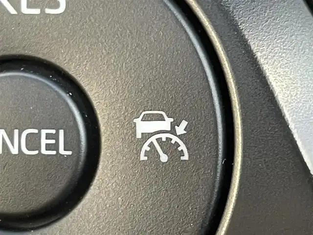 トヨタ カムリ WSレザーパッケージ 福岡県 2023(令5)年 4.5万km アティチュードブラックマイカ/プラチナホワイトパールマイカ パノラマルーフ/ＧＲエアロ(F.S.R)/ＪＢＬサウンド/純正９インチＤＡナビ/フルセグ/BT/AM/FM/Miracast/applecarplay/androidauto/トヨタセーフティセンス/PCS/LDA/RCTA/クリアランスソナー/PKSB/黒革シート/バックカメラ/D/Nシートヒーター/D/Nパワーシート/ＢＳＭ/ＨＵＤ/パドルシフト/革巻ステアリング/純正アルミ/レーダークルーズコントロール/LEDオートライト/オートハイビーム/フォグランプ/ワイヤレス充電/ステアリングスイッチ/テレビキャンセラー/電動パーキング/ブレーキホールド/ビルトインETC2.0/スマートキー/プッシュスタート/電格ミラー/ドアバイザー/AC100V