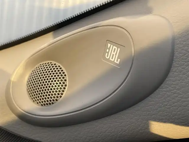 トヨタ カムリ WSレザーパッケージ 福岡県 2023(令5)年 4.5万km アティチュードブラックマイカ/プラチナホワイトパールマイカ パノラマルーフ/ＧＲエアロ(F.S.R)/ＪＢＬサウンド/純正９インチＤＡナビ/フルセグ/BT/AM/FM/Miracast/applecarplay/androidauto/トヨタセーフティセンス/PCS/LDA/RCTA/クリアランスソナー/PKSB/黒革シート/バックカメラ/D/Nシートヒーター/D/Nパワーシート/ＢＳＭ/ＨＵＤ/パドルシフト/革巻ステアリング/純正アルミ/レーダークルーズコントロール/LEDオートライト/オートハイビーム/フォグランプ/ワイヤレス充電/ステアリングスイッチ/テレビキャンセラー/電動パーキング/ブレーキホールド/ビルトインETC2.0/スマートキー/プッシュスタート/電格ミラー/ドアバイザー/AC100V