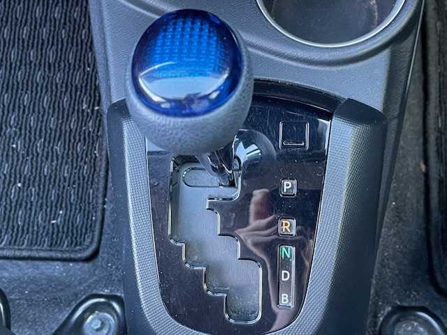 トヨタ アクア クロスオーバー 宮城県 2018(平30)年 7.3万km ブラックマイカ 登録時走行距離７２３０７ｋｍ/タイヤ空転防止（ABS）/トラクションコントロール（TRC）/横滑り防止(VSC)/盗難防止装置/プリクラッシュセーフティー/レーンリパーチャーアラート/オートマッチクハイビーム/先行車発進告知機能/インテリジェットクリアランスソナー/トヨタセーフティーセンス/純正ディーラーオプションナビ/CD/AM/FM/SD・USB/バックカメラ/Bluetooth接続/ドライブレコーダー/ステアリングリモコン/パワーステアリング/パワーウインド/純正アルミホイール/衝突軽減ブレーキ/LEDヘッドライト/ETC