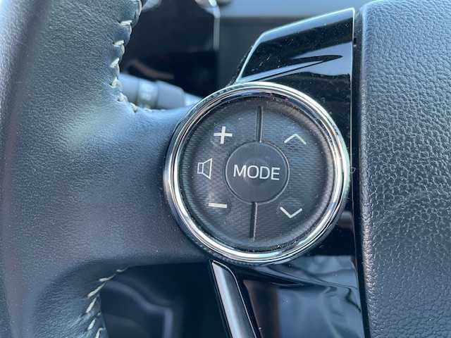 トヨタ アクア クロスオーバー 宮城県 2018(平30)年 7.3万km ブラックマイカ 登録時走行距離７２３０７ｋｍ/タイヤ空転防止（ABS）/トラクションコントロール（TRC）/横滑り防止(VSC)/盗難防止装置/プリクラッシュセーフティー/レーンリパーチャーアラート/オートマッチクハイビーム/先行車発進告知機能/インテリジェットクリアランスソナー/トヨタセーフティーセンス/純正ディーラーオプションナビ/CD/AM/FM/SD・USB/バックカメラ/Bluetooth接続/ドライブレコーダー/ステアリングリモコン/パワーステアリング/パワーウインド/純正アルミホイール/衝突軽減ブレーキ/LEDヘッドライト/ETC