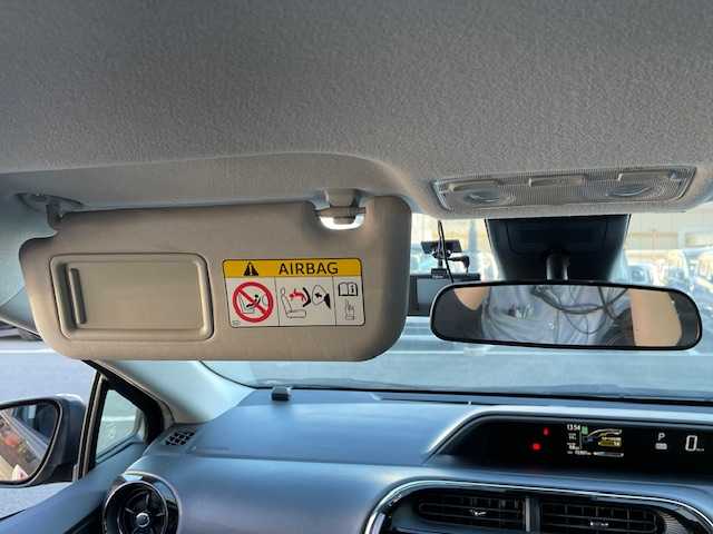 トヨタ アクア クロスオーバー 宮城県 2018(平30)年 7.3万km ブラックマイカ 登録時走行距離７２３０７ｋｍ/タイヤ空転防止（ABS）/トラクションコントロール（TRC）/横滑り防止(VSC)/盗難防止装置/プリクラッシュセーフティー/レーンリパーチャーアラート/オートマッチクハイビーム/先行車発進告知機能/インテリジェットクリアランスソナー/トヨタセーフティーセンス/純正ディーラーオプションナビ/CD/AM/FM/SD・USB/バックカメラ/Bluetooth接続/ドライブレコーダー/ステアリングリモコン/パワーステアリング/パワーウインド/純正アルミホイール/衝突軽減ブレーキ/LEDヘッドライト/ETC