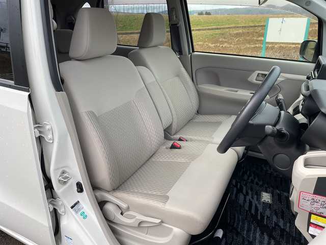 ダイハツ ムーヴ X SA 新潟県 2015(平27)年 1.9万km パールホワイトⅢ 4WD/CD/USB/AUX/衝突被害軽減ブレーキ/ベンチシート/スマートキー/プッシュスタート/オートライト/純正14インチアルミホイール