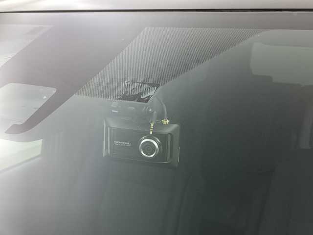 トヨタ ヴォクシー ZS 岐阜県 2018(平30)年 5.6万km ブラック ウェルキャブ車両/純正9インチナビ【NSZT-Y66T】/CD DVD/フルセグテレビ/SD/Bluetooth/純正12.1インチフリップダウンモニター【V12T-R66C】/両側パワースライドドア/革巻きステアリング/ステアリングリモコン/LEDヘッドライト/オートライト/オートハイビーム/ビルトインETC2.0/前後ドラレコ/トヨタセーフティセンス/衝突被害軽減装置/車線逸脱警報/横滑り防止装置/先行車発信お知らせ機能