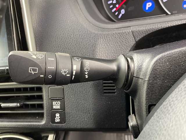 トヨタ ヴォクシー ZS 岐阜県 2018(平30)年 5.6万km ブラック ウェルキャブ車両/純正9インチナビ【NSZT-Y66T】/CD DVD/フルセグテレビ/SD/Bluetooth/純正12.1インチフリップダウンモニター【V12T-R66C】/両側パワースライドドア/革巻きステアリング/ステアリングリモコン/LEDヘッドライト/オートライト/オートハイビーム/ビルトインETC2.0/前後ドラレコ/トヨタセーフティセンス/衝突被害軽減装置/車線逸脱警報/横滑り防止装置/先行車発信お知らせ機能