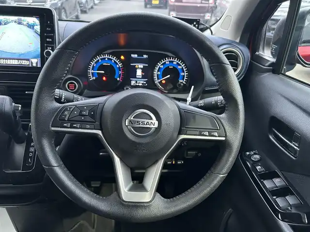 日産 デイズ ハイウェイスターG ターボ 静岡県 2019(令1)年 2.8万km スパークリングレッド/ブラック 純正９インチナビ/（AM/FM/CD/DVD/BT)/フルセグTV/アラウンドビューモニター/バックカメラ/ETC/エマージェンシーブレーキ/LEDヘッドライト/インテリジェントキー/プッシュスタート/スペアキー×１/ターボ車/純正１５インチアルミホイール/保証書/純正フロアマット/ドアバイザー