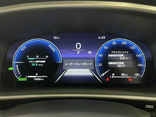 トヨタ カローラ クロス ハイブリッド Z 秋田県 2024(令6)年 1.3万km アティチュードブラックマイカ 4WD/寒冷地仕様/純正8インチディスプレイオーディオ/    (ナビシステム BT Miracast フルセグ)/バックカメラ/TOYOTAsafetySense/　・プリクラッシュセーフティ/　・レーダークルーズコントロール（全車速追従機能付き）/　・レーントレーシングアシスト/　・ロードサインアシスト/　・オートマチックハイビーム/　・ドライバー異常時対応システム/　・プロアクティブドライビングアシスト/　・パーキングサポートブレーキ（前後方静止物）/横滑り防止システム/パワーバックドア /ETC/D席パワーシート/D/N席シートヒーター/LEDヘッドライト/ステアリングヒーター/ハーフレザーシート/スマートキー/プッシュスタート/フロントデアイサー/ミラーヒーター/社外フロアマット/USBジャック