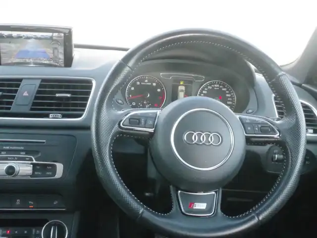アウディ Ｑ３ 2．0 TFSI クワトロ 180PS Sライン 岩手県 2016(平28)年 5.1万km ミトスブラックメタリック 純正MMIナビ/フルセグTV/バックカメラ/パーキングエイド /アドバンストキー /ETC/ハーフレザーシート/パワーシート/LEDライト/Pテールゲート