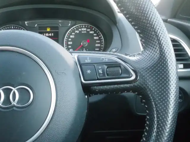 アウディ Ｑ３ 2．0 TFSI クワトロ 180PS Sライン 岩手県 2016(平28)年 5.1万km ミトスブラックメタリック 純正MMIナビ/フルセグTV/バックカメラ/パーキングエイド /アドバンストキー /ETC/ハーフレザーシート/パワーシート/LEDライト/Pテールゲート