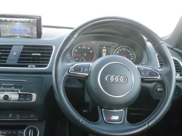 アウディ Ｑ３ 2．0 TFSI クワトロ 180PS Sライン 岩手県 2016(平28)年 5.1万km ミトスブラックメタリック 純正MMIナビ/フルセグTV/バックカメラ/パーキングエイド /アドバンストキー /ETC/ハーフレザーシート/パワーシート/LEDライト/Pテールゲート