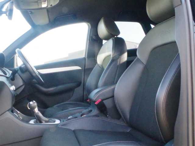 アウディ Ｑ３ 2．0 TFSI クワトロ 180PS Sライン 岩手県 2016(平28)年 5.1万km ミトスブラックメタリック 純正MMIナビ/フルセグTV/バックカメラ/パーキングエイド /アドバンストキー /ETC/ハーフレザーシート/パワーシート/LEDライト/Pテールゲート