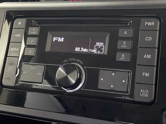 トヨタ ルーミー X 栃木県 2022(令4)年 1.4万km ブライトシルバーM 純正オーディオ/（CD/AM/FM/AUX/USB）/スマートアシスト/　衝突軽減ブレーキ/　誤発進抑制/　車線逸脱警報/　オートハイビーム/オートライト/ハロゲンヘッドライト/片側パワースライドドア/マニュアルエアコン/フロアマット/スマートキー×1本/Wエアバッグ
