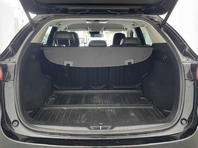 マツダ ＣＸ－５ XD Lパッケージ 兵庫県 2018(平30)年 7万km ジェットブラックマイカ ・純正SDナビ&Bluetoothオーディオ&CD/DVD再生&USB接続&TV/・アラウンドビューモニター/・フリップダウンモニター/・ビルトインETC2.0/・レーダークルーズコントロール/・レーンキープアシスト/・衝突被害軽減ブレーキ/・BOZEプレミアムサウンド/・電動リアゲート/・純正フロアマット/・パワーシート（運転席・助手席）/・シートヒーター（運転席・助手席）/・レザーシート/・ステアリングヒーター/・ステアリングスイッチ/・革巻きステアリング/・純正19インチアルミホイール/・オートライト/・LEDヘッドライト/・アイドリングストップ/・ABS/・横滑り防止機能/・盗難防止装置/・W＋サイドエアバック/・エンジンスタートボタン/・スマートキー