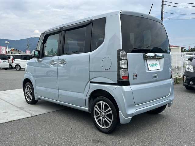 ホンダ Ｎ ＢＯＸ G SSパッケージ 山梨県 2013(平25)年 6.1万km クールミストメタリック 4WD/純正ナビ/BT/CD/DVD/TV/バックカメラ/ETC/ドライブレコーダー　/パワステ　/パワーウインドウ　/純正フロアマット/プッシュスタート/純正14インチアルミホイール/純正フロアマット/両側パワースライドドア/スマートキー/スペアキー1本