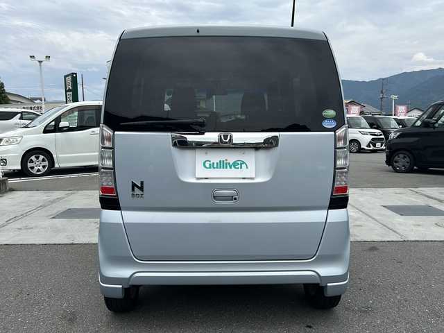 ホンダ Ｎ ＢＯＸ G SSパッケージ 山梨県 2013(平25)年 6.1万km クールミストメタリック 4WD/純正ナビ/BT/CD/DVD/TV/バックカメラ/ETC/ドライブレコーダー　/パワステ　/パワーウインドウ　/純正フロアマット/プッシュスタート/純正14インチアルミホイール/純正フロアマット/両側パワースライドドア/スマートキー/スペアキー1本