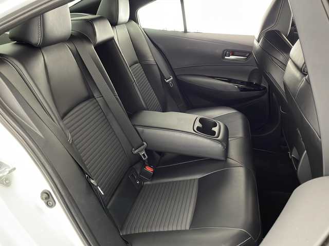 トヨタ カローラ ハイブリット ダブルバイビー 宮崎県 2020(令2)年 2.4万km ホワイトパールクリスタルシャイン Toyota Safety Sense/〇プリクラシュセーフティ/〇レーントレーシングアシスト/〇ブラインドスポットモニター/〇リアクロストラフィックアラート/〇クリアランスソナー/〇パーキングサポートブレーキ/〇ロードサインアシスト/〇レーダークルーズコントロール/〇オートマチックハイビーム/〇先行車発進告知/スペアタイヤ/純正9インチディスプレイオーディオ/フルセグTV/バックカメラ/ハーフレザーシート/シートヒーター/ステアリングヒーター/LEDヘッドライト/純正17インチＡＷ/スマートキー×2
