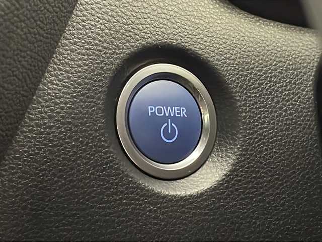 トヨタ カローラ ハイブリット ダブルバイビー 宮崎県 2020(令2)年 2.4万km ホワイトパールクリスタルシャイン Toyota Safety Sense/〇プリクラシュセーフティ/〇レーントレーシングアシスト/〇ブラインドスポットモニター/〇リアクロストラフィックアラート/〇クリアランスソナー/〇パーキングサポートブレーキ/〇ロードサインアシスト/〇レーダークルーズコントロール/〇オートマチックハイビーム/〇先行車発進告知/スペアタイヤ/純正9インチディスプレイオーディオ/フルセグTV/バックカメラ/ハーフレザーシート/シートヒーター/ステアリングヒーター/LEDヘッドライト/純正17インチＡＷ/スマートキー×2
