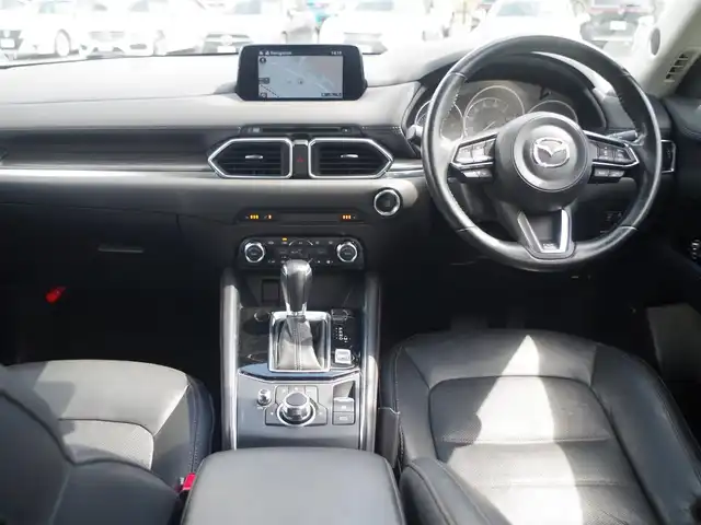 マツダ ＣＸ－５ 25S Lパッケージ 千葉県 2017(平29)年 4.6万km ジェットブラックマイカ スマートシティブレーキサポート/ブラインドスポットモニタリング/レーンキープ・アシスト・システム/アクティブ・ドライビング・ディスプレイ/パワーバックドア/ブラックレザーシート/前席パワーシート/シートヒーター/BOSE/純正SDナビ/地デジTV/【DVD/CD再生機能　Bluetooth接続】/バックカメラ/ドライブレコーダー/革巻きステアリング/ステアリングヒーター/ステアリングスイッチ/ETC/LEDヘッドライト/フォグライト/ウインカーミラー/コーナーセンサー/純正19インチアルミホイル/サイド/カーテンエアバッグ/アドバンストキーレスエントリー