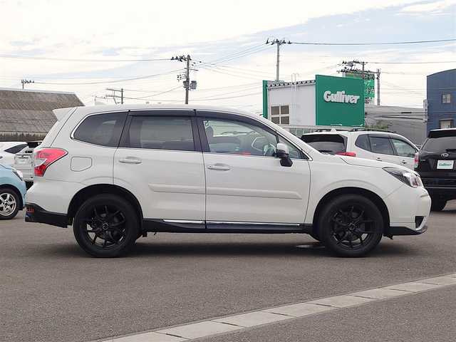 スバル フォレスター 2．0XT アイサイト 山形県 2015(平27)年 3.3万km クリスタルホワイトP 4WD/STIフロントスポイラー/SSR18インチアルミホイール/柿本マフラー/衝突被害軽減システム/SDナビ/　　【CD DVD BD BT フルセグ USB MSV】/バックカメラ/電動リアゲート/レーダークルーズコントロール/HIDオートヘッドライト/ハーフレザーシート/パワーシート/シートヒーター/ドライブレコーダー/ステアリングスイッチ/パドルシフト/電動格納ウィンカーミラー/フォグランプ/X-MODE/スマートキー/ETC